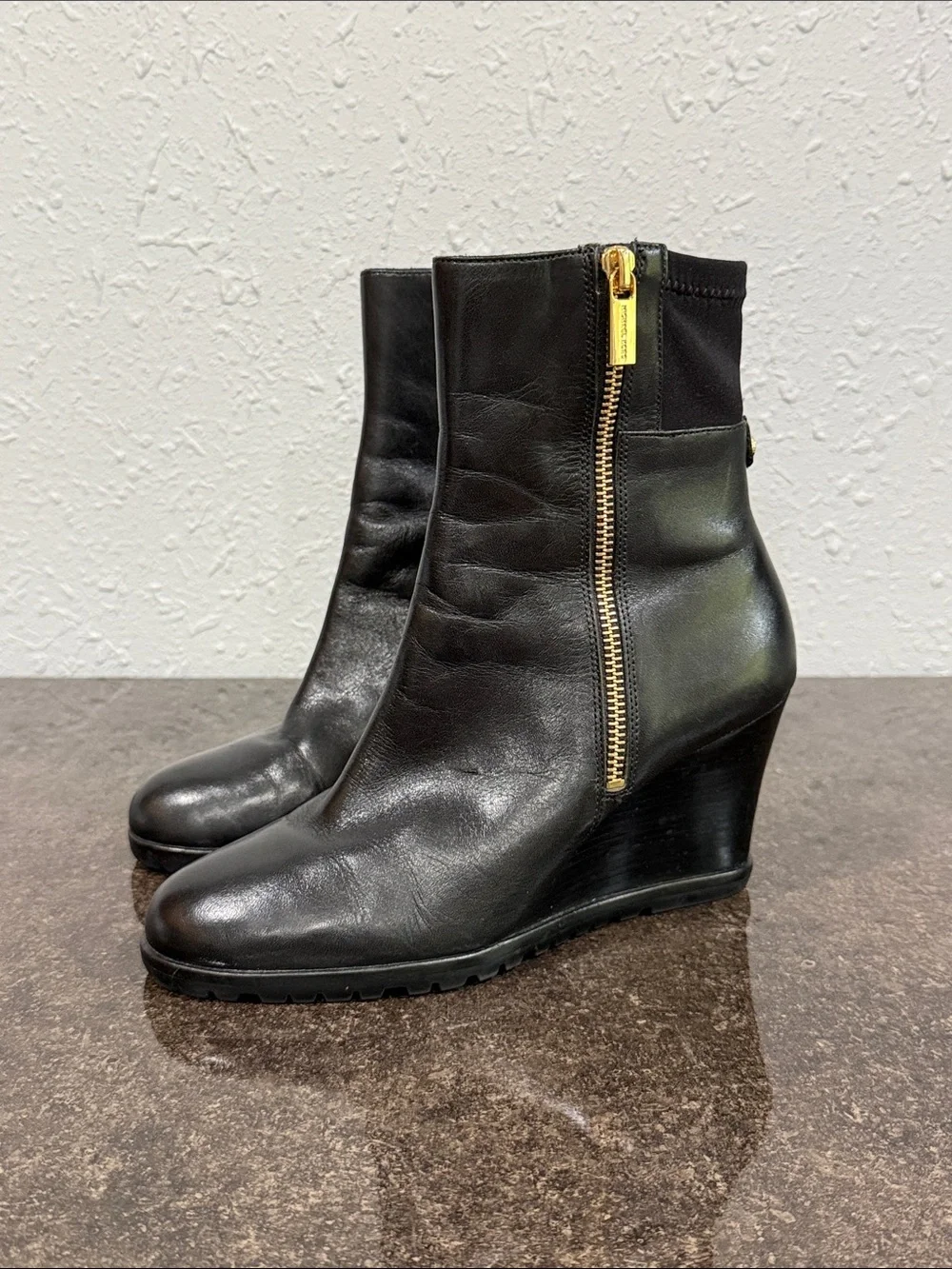 Michael Kors Aileen Wedge Ankle Boots Black Leather Women’s Size 7